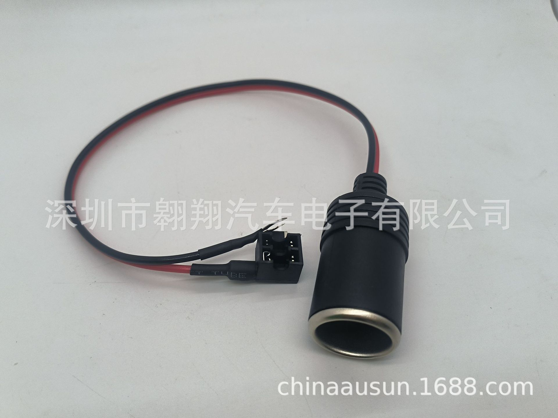 Car mounted modified cigarette lighter socket car fuse box electrical appliance connected to cigarette lighter mother seat with car charger mother seat