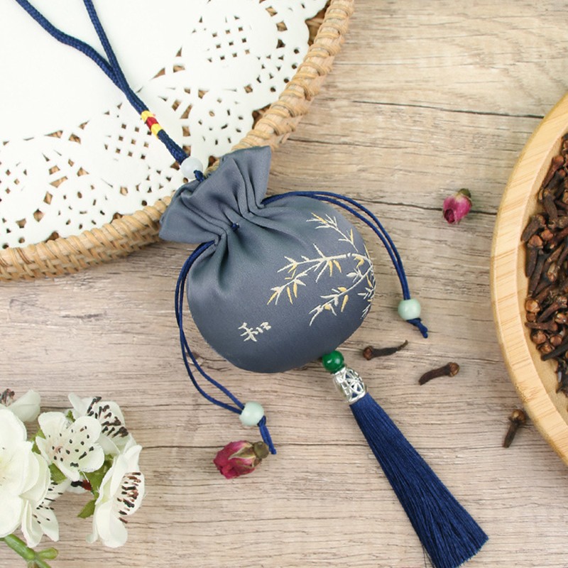 Dragon Boat Festival Repelente de mosquitos Bolsita de brocado Bolsa vacía Protector de bolsita Colgante de coche de estilo antiguo portátil Regalo del festival del barco del dragón