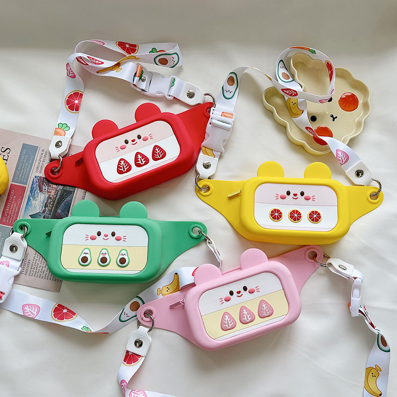 Children's Bag for Both Boys and Girls, Silicone Waist Bag with Cute Animal Cartoon Design, Korean Style Trendy Sports Waist Bag, Wholesale of One Piece