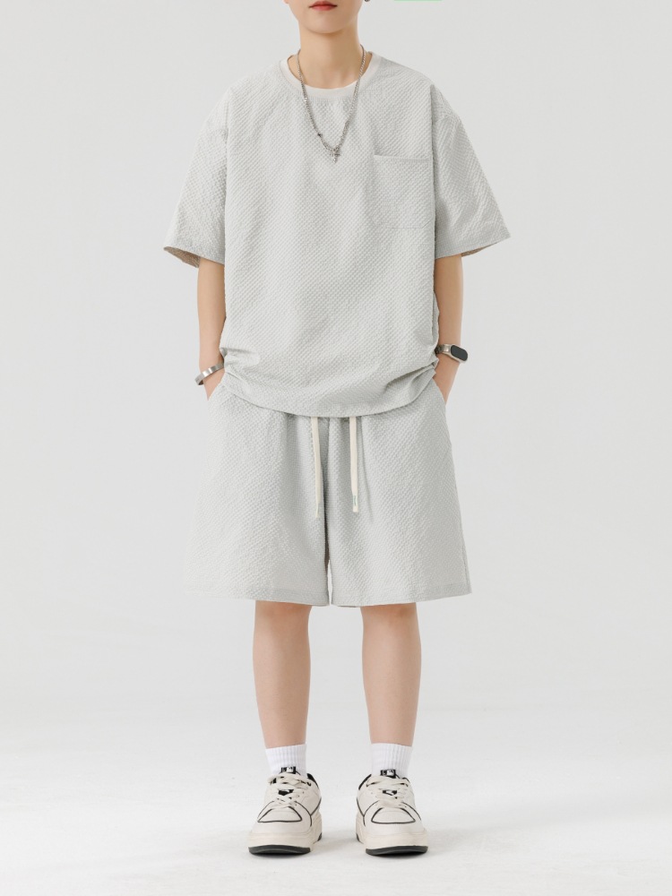 Traje casual Traje de oxígeno de hielo de verano para hombre Camiseta de manga corta Conjunto de hombre con ropa deportiva hermosa de dos piezas