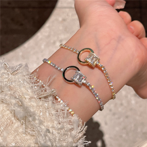 Light Luxury Dongmen Two-Color Small Waist Hand Chain  Autumn/Winter New Gentle Girls Unique Circle Bracelet