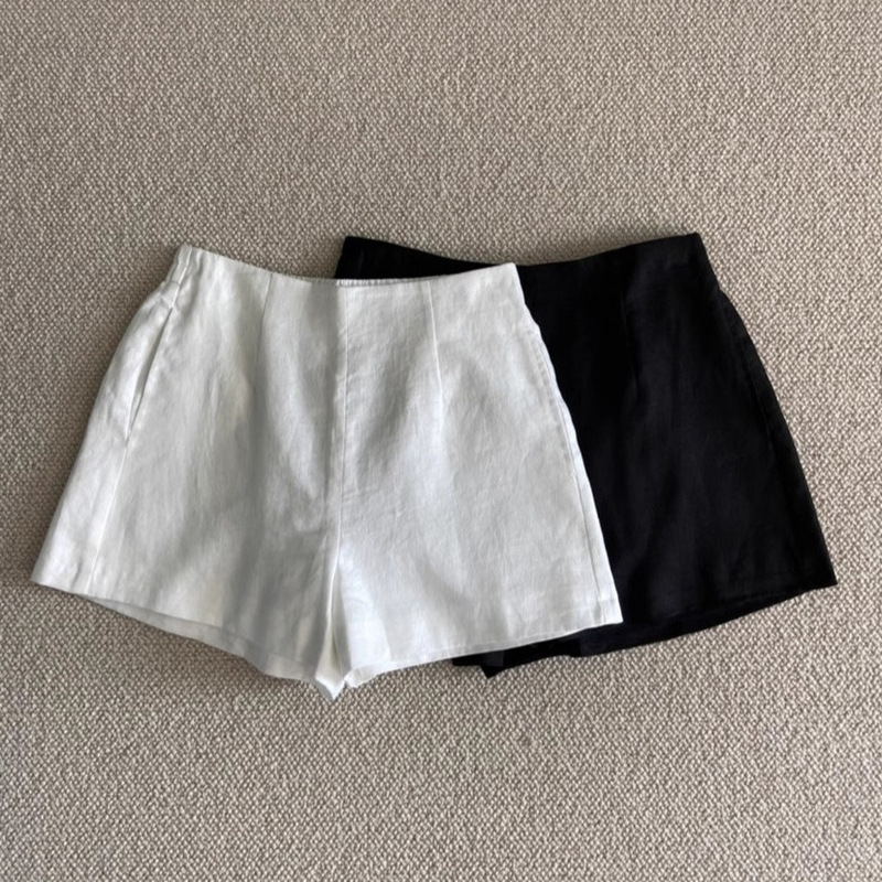 A Must-Have for Summer!! Linen Fabric Revives Your Wardrobe: Simple Two-Tone Versatile Shorts for Women. A Must-Have for Summer!! Linen Fabric Revives Your Wardrobe: Simple Two-Tone Versatile Shorts for Women.