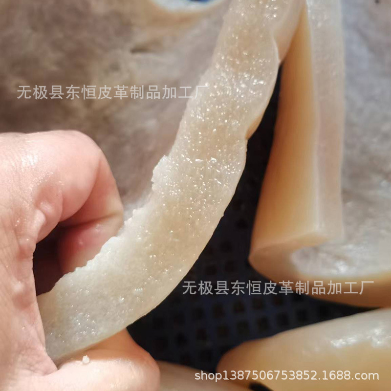 河北牛副产品 熟牛皮 熟牛蹄皮 原材料 牛皮块熟牛筋皮 肉色 去油