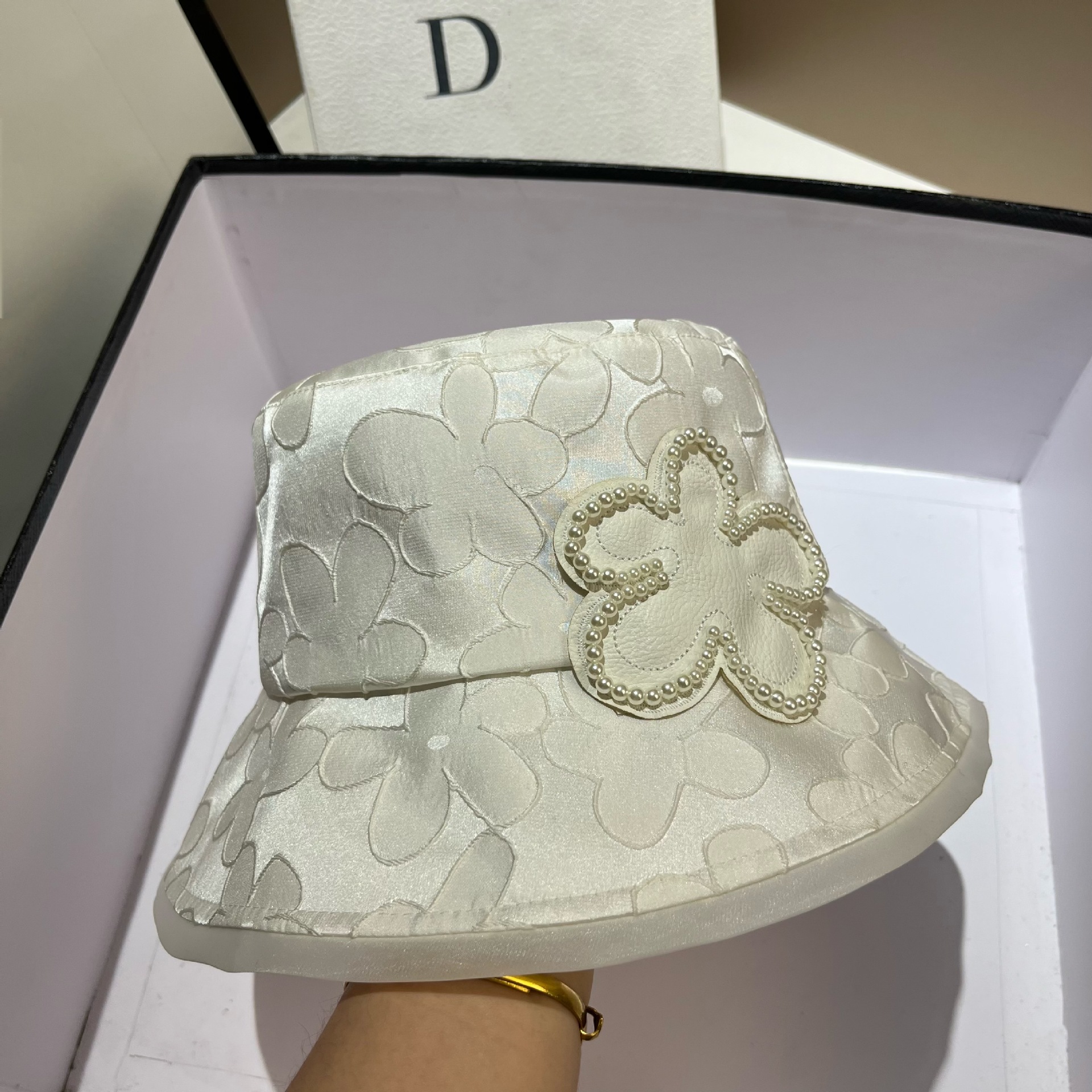 Korean version of ins small fragrant wind pearl flower casual fisherman fashionable spring/summer embroidered jacquard_voghion.com