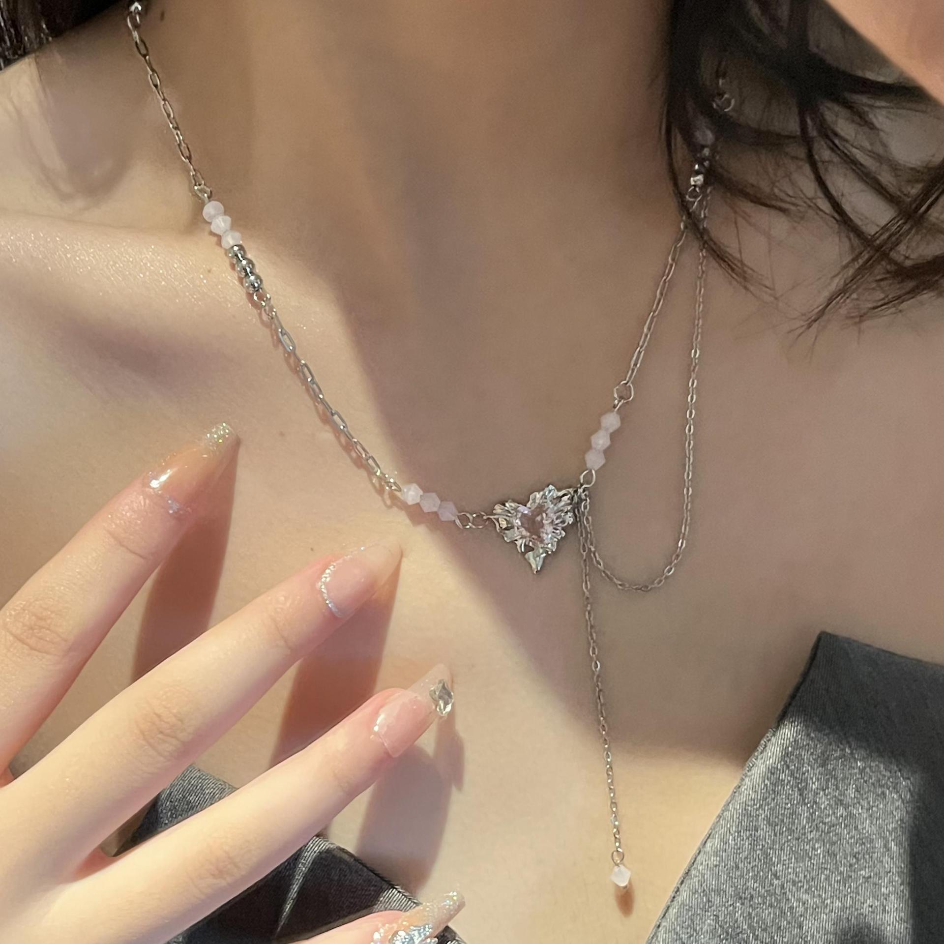 Fashion Heart Shape Alloy Inlay Rhinestone Necklace