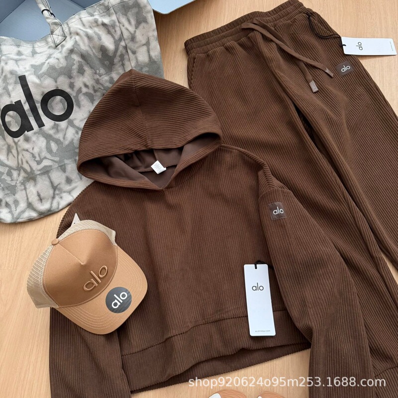 26 Spring/Summer New Sports Set: Ribbed Loose Casual Hooded Sweatshirt Two-Piece Sports Outfit 26 Spring/Summer New Sports Set: Ribbed Loose Casual Hooded Sweatshirt Two-Piece Sports Outfit