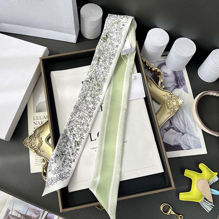 D versión alta 18 mm bufandas de seda cinta cinta delgada correa de pelo larga decoración pequeña bufandas animales de la selva H