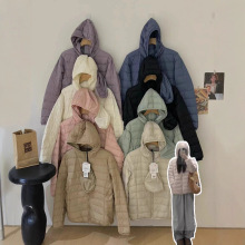 1020-144 @ U家同款！排骨羽绒服轻薄款连帽