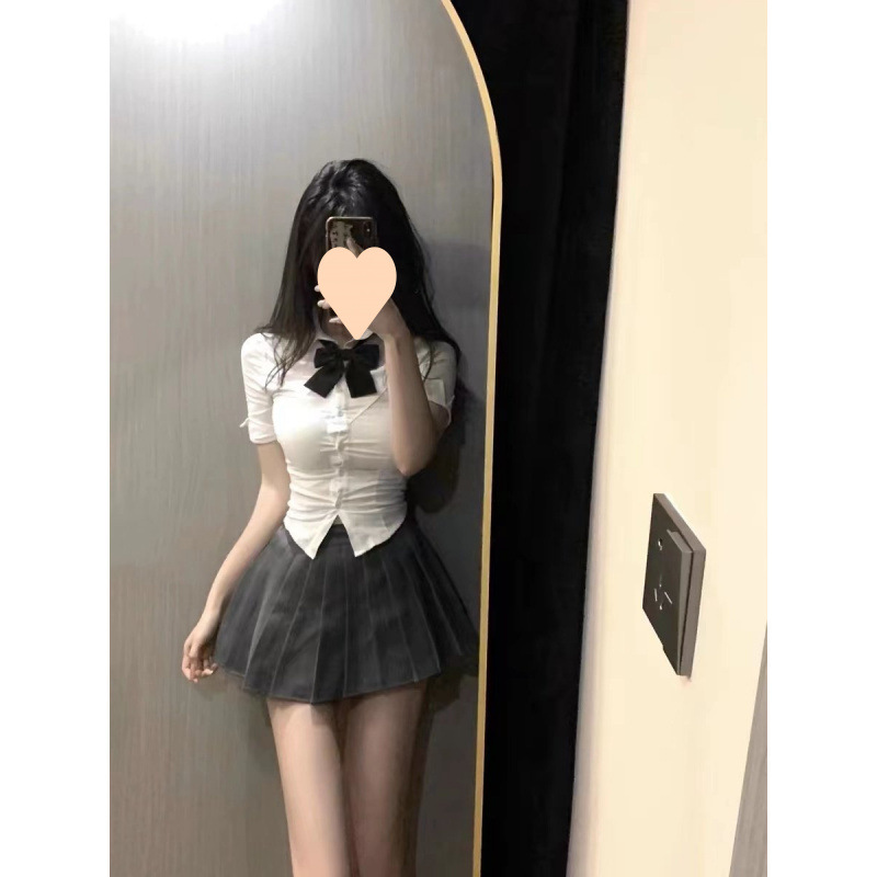 Dark Gray Pleated Skirt with Uniform, College Style Hot Girl Waist-Cinching Short-Sleeved Shirt, White Top, Versatile