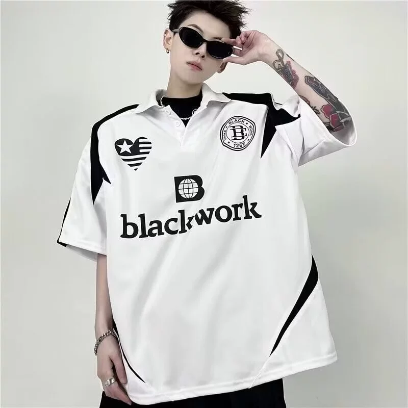 Мужская рубашка-поло с короткими рукавами и короткими рукавами, лето 2024, новый свободный американский топ с лацканами в стиле ретро с контрастным принтом