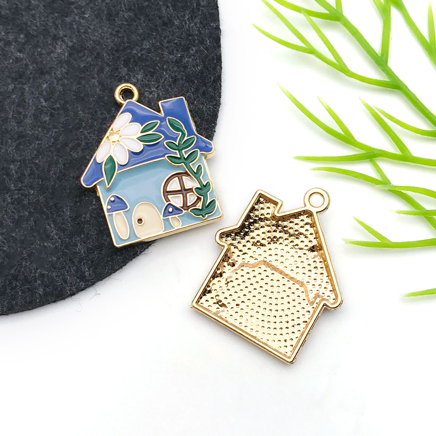 19021-滴油蓝色蘑菇花房29x24mm-3.2g