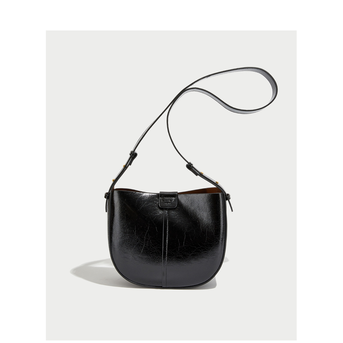 Tote Bag 2023 Top Quality New Large Capacity Retro Simple Casual Commuter Soft Leather Shoulder Bag Fashion Saddle Bag_voghion.com