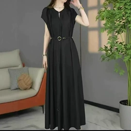 连衣裙;女式衬衫;女式卫衣