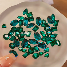 祖母绿美甲饰品尖底水钻迷你马眼水滴爱心鸽子蛋爆闪穿戴指甲批发