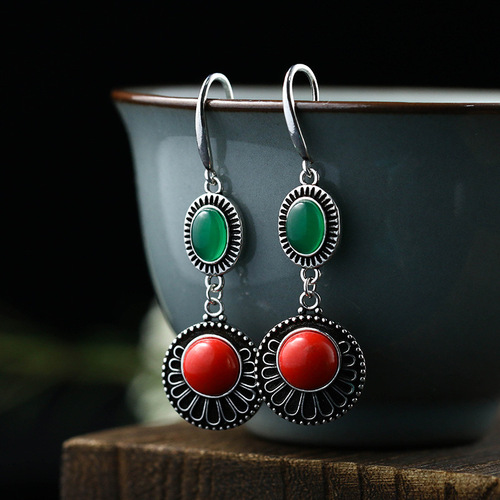 Xiaohongshu recommends Chinese classical cheongsam and Hanfu earrings, electroplated Thai silver craftsmanship, imitation southern red chalcedony earrings and ear hooks
