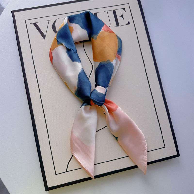 Bufandas de seda para mujeres primavera y otoño bufandas de moda para mujeres bufandas de cuello para maestros y empleados regalos de impresión de lujo ligero