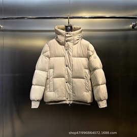 跨境正确版本蒙家25FW新款简约徽章LOGO连帽羽绒服保暖OS版型宽松