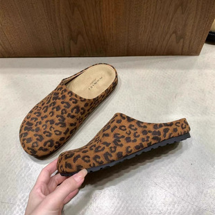Western-style Leopard Print Burkan Shoes Women's Autumn 2024 New Korean Style Casual Outer Wear Thick-soled Lazy Men's Half-Slip Shoes