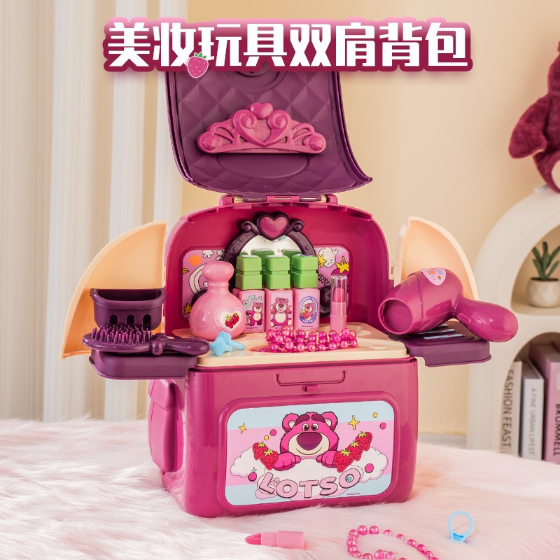 Disney Genuine Strawberry Bear Maquillaje Utensilios de cocina Mochila Casa de juegos Pixar Belleza Regalos de cocina Juguetes para niños