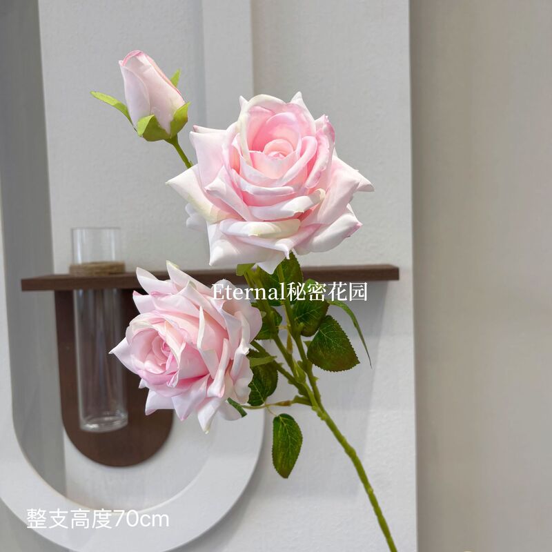 3頭のカローラのバラのシミュレーションモランディ系の結婚式の装飾の造景の偽の花の家の装飾の撮影の道具|undefined