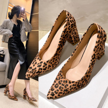 2025大码绒面豹纹高跟鞋女秋新款粗跟单鞋尖头浅口欧美时装鞋批发