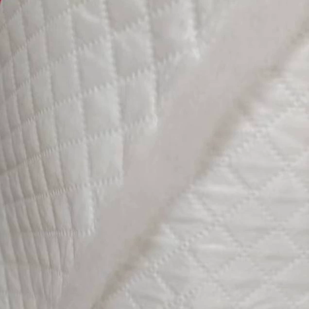 Фабрика прямых продаж Горячая продажа полиэстер один/двухсторонний ультразвуковой стеганый хлопок подушка подкладка с тканью