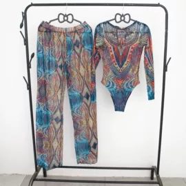 连体泳衣;比基尼;三件套泳装