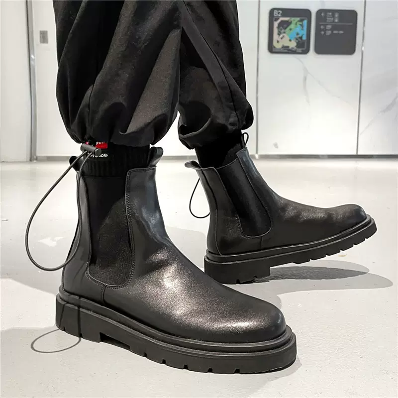 大码烟筒靴男士马丁靴秋冬款英伦风高帮黑色靴子潮男切尔西靴