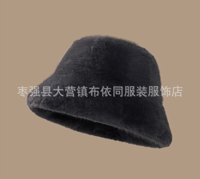 ぬいぐるみ漁師帽の女性は秋冬の冬に保温しておしゃれなぬいぐるみ漁師帽を厚くして顔が小さい|undefined