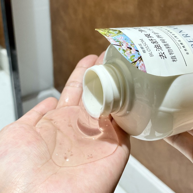 ベルナベウ プラント リフレッシング シャワー ジェル 香り長持ち 保湿 脂肪東来が推奨する大容量の洗浄と洗浄|undefined