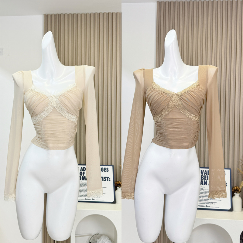 Romantic Instinct Sweet Girl's Desire with Chest Pad Chest-revealing Lace Long-sleeved T-shirt Inner Top