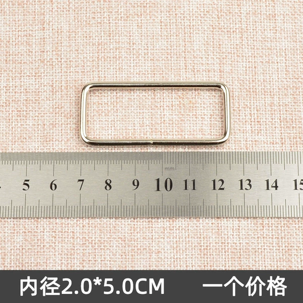Inner diameter 2*5cm button, silver one