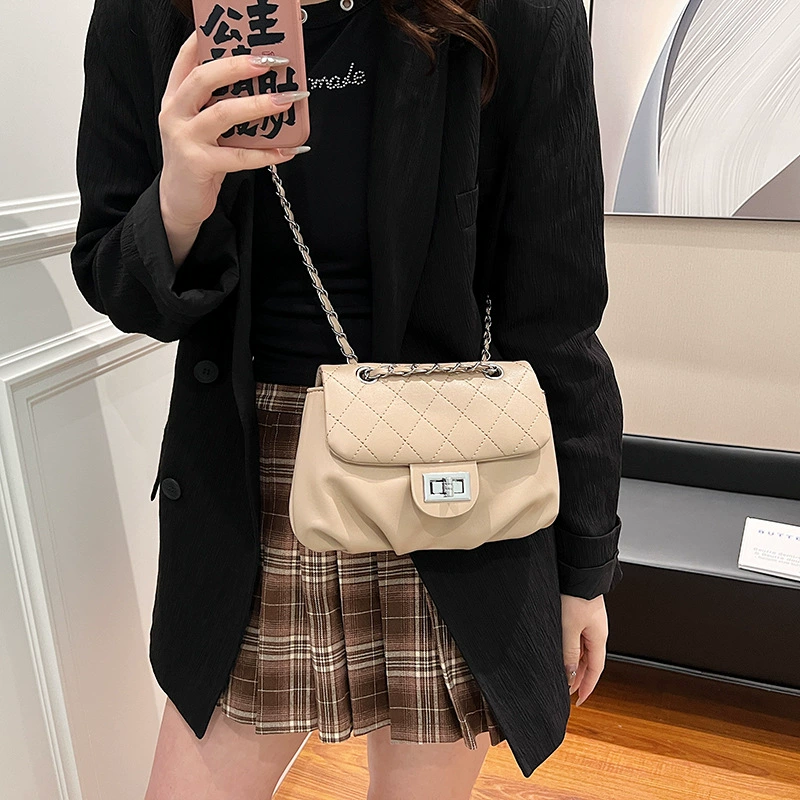 Fashionable shoulder bag, capacious one-shoulder bag