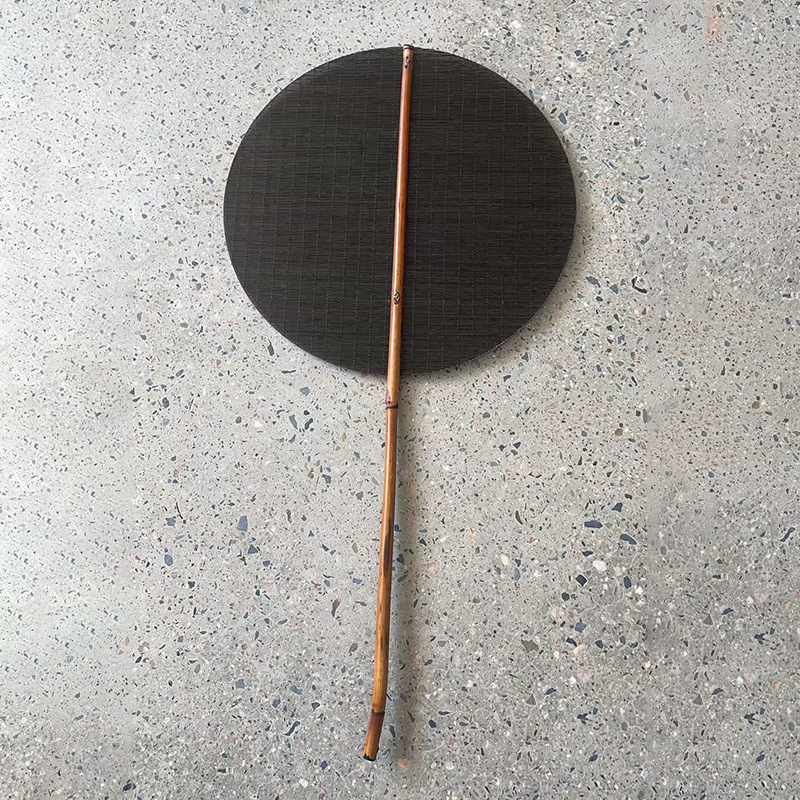 Ventilador tejido de bambú hecho a mano Ventilador tejido de bambú estilo retro chino ventilador tejido de bambú de pintura grande ventilador redondo engrosado Pu ventilador verde