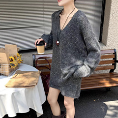 大码灰色亮片针织套装女秋冬新款韩版宽松v领毛衣高腰半裙两件套
