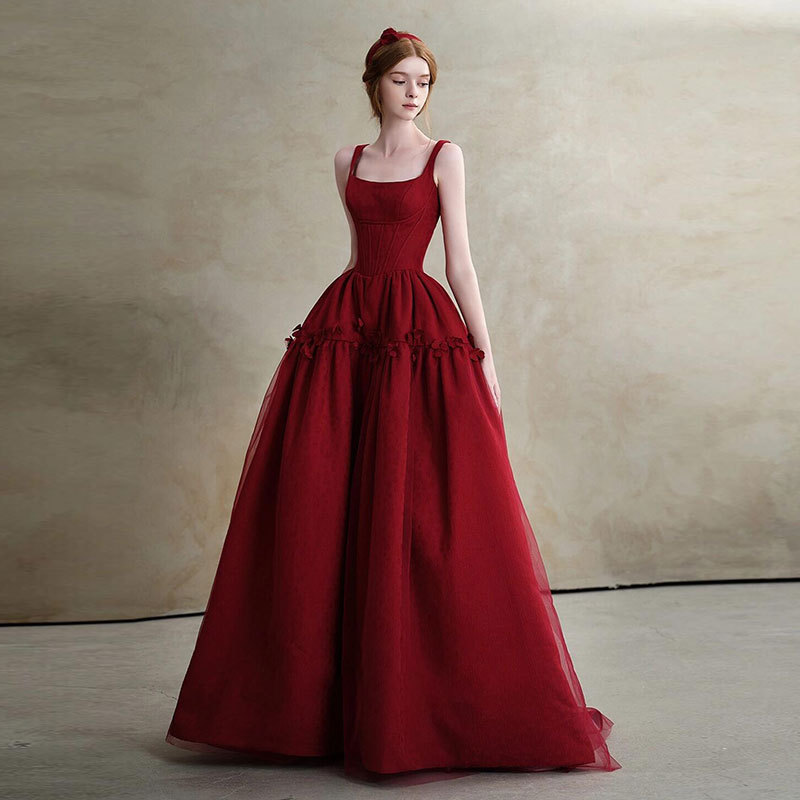 Bride's Wedding Toast Dress Burgundy French Hepburn Style Suspender Engagement Banquet Evening Dress High-End Bride's Wedding Toast Dress Burgundy French Hepburn Style Suspender Engagement Banquet Evening Dress High-End