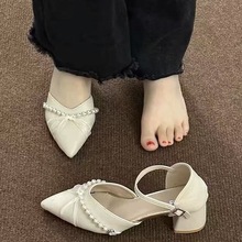 气质轻奢女网红感仙女风粗跟尖头中空时尚百搭配裙子单鞋