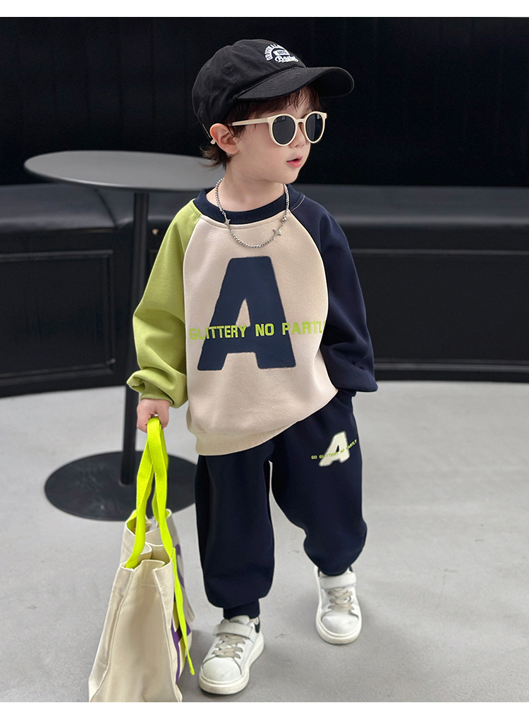 Dětské oblečení Malé a střední děti, ležérní volný módní top s písmeny, módní sada dvou sad_voghion.com