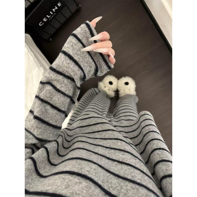 韩系条纹设计感德绒睡衣女款秋冬季加厚家居服套装可外穿跨境批发|undefined