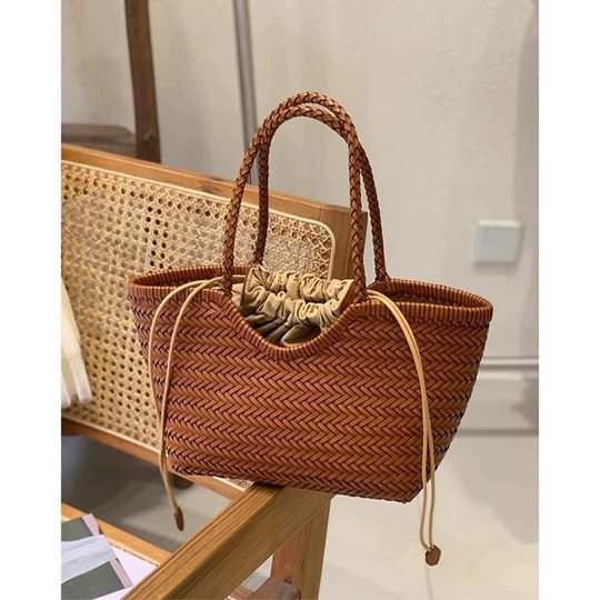 Dragon Same-style Cowhide Woven Bag Women's Portable Shoulder Vegetable Basket Tote Bag Handmade Genuine Leather Vacation Fashionable Spring and Summer