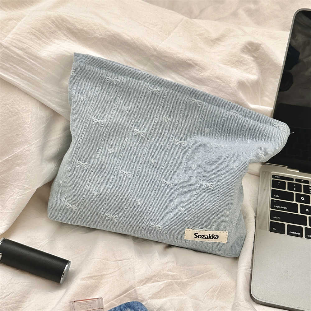416g Weight Canvas Lining Material Zipper Closure Type / Strap Type Cosmetic Bag Bags Type Holiday, Travel, Daily Occasion Denim Material Bag, Cattle, Knot, Butterfly, Bow Knot Pattern All Seasons Season Women's Gender Cute Style Square Shape Cute Bag Cattle Knot Denim Square Makeup Bags 19