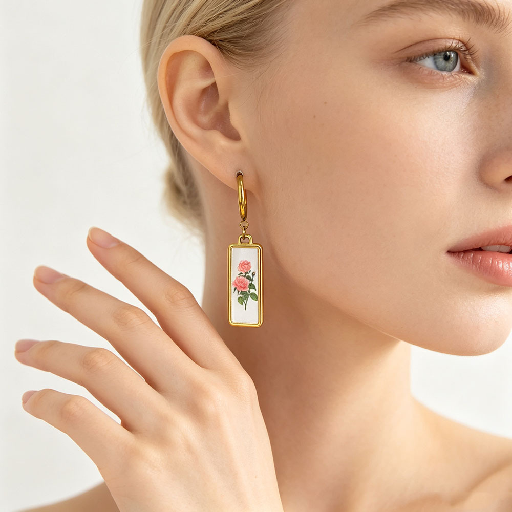 Diseño único retro nicho de alta sensación pendientes de acero inoxidable flores animales pendientes irregulares joyas de lujo ligero