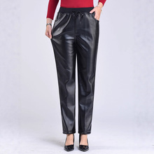 皮裤女中老年冬款外穿高腰宽松大码加绒加厚春秋防水妈妈皮工作裤