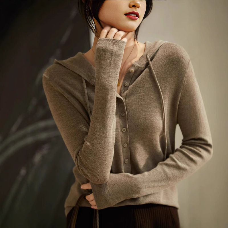 2025 New Hooded Sweater, Thin and Stylish Yangtze Yarn Base Multi-Color Knitted Sweater, Long-Sleeved Slimming Look Top