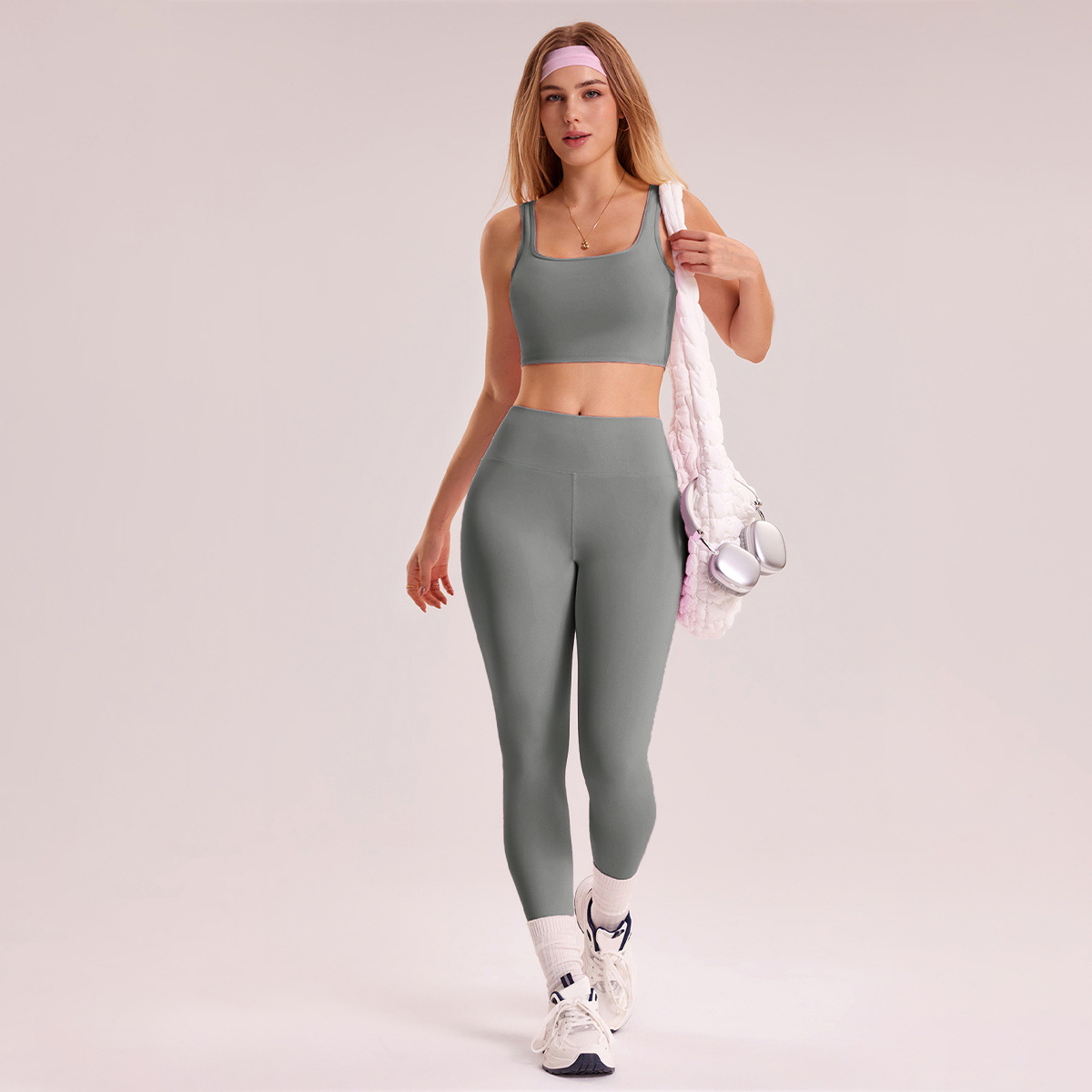 Europa y los Estados Unidos abrasión apretado ropa interior de yoga pantalones set de invierno al aire libre running set de mujeres