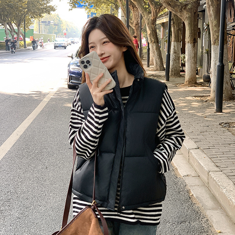 2025 otoño y invierno chaleco de pluma de algodón mujer corto nuevo estilo coreano suelto de cuello de collar de hombro chaleco de algodón abrazadera chaqueta