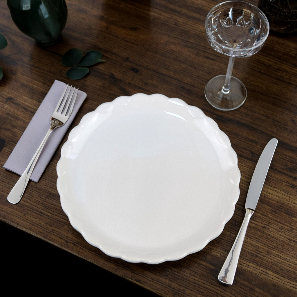 法式复古花边盘子高级感轻奢餐盘家用陶瓷菜盘奶油风蛋糕甜品盘