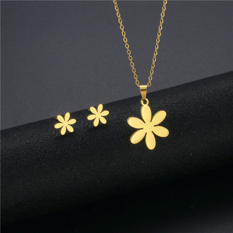 Wedding, Travel Occasion Stainless Steel Material Fashion Stainless Steel Flower Shape Necklace Earrings Set