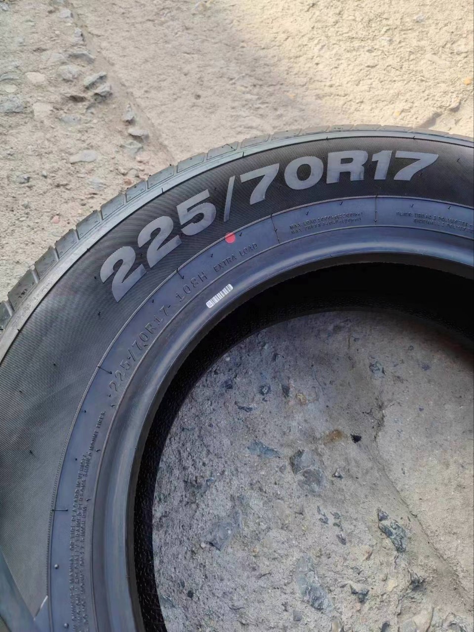 Linglong Tires 225/70R17 108H for Vehicle Inspection and Transfer, Suitable for Jeep Wrangler and Toyota Prado 22570R17