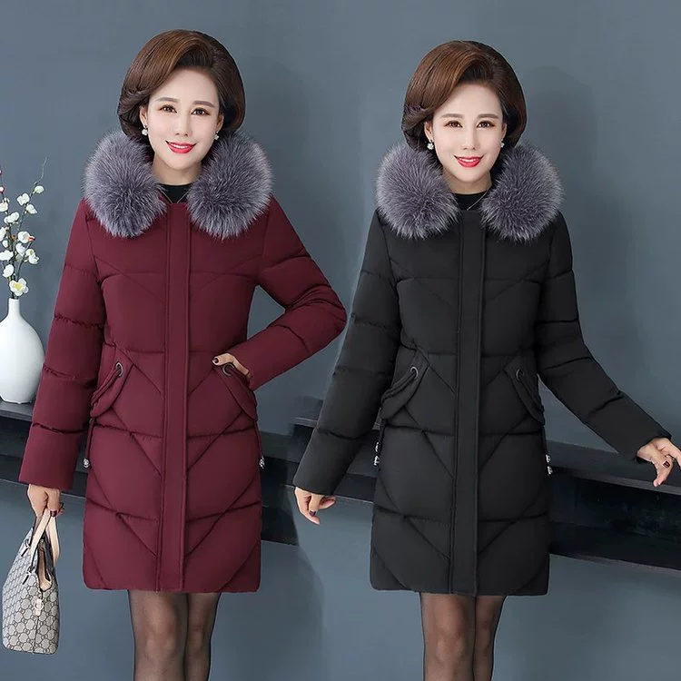 Пожилые женщины в хлопчатобумажной одежде среднего и длинного среднего возраста увеличивают удобрение и утолщение хлопчатобумажной одежды зимой